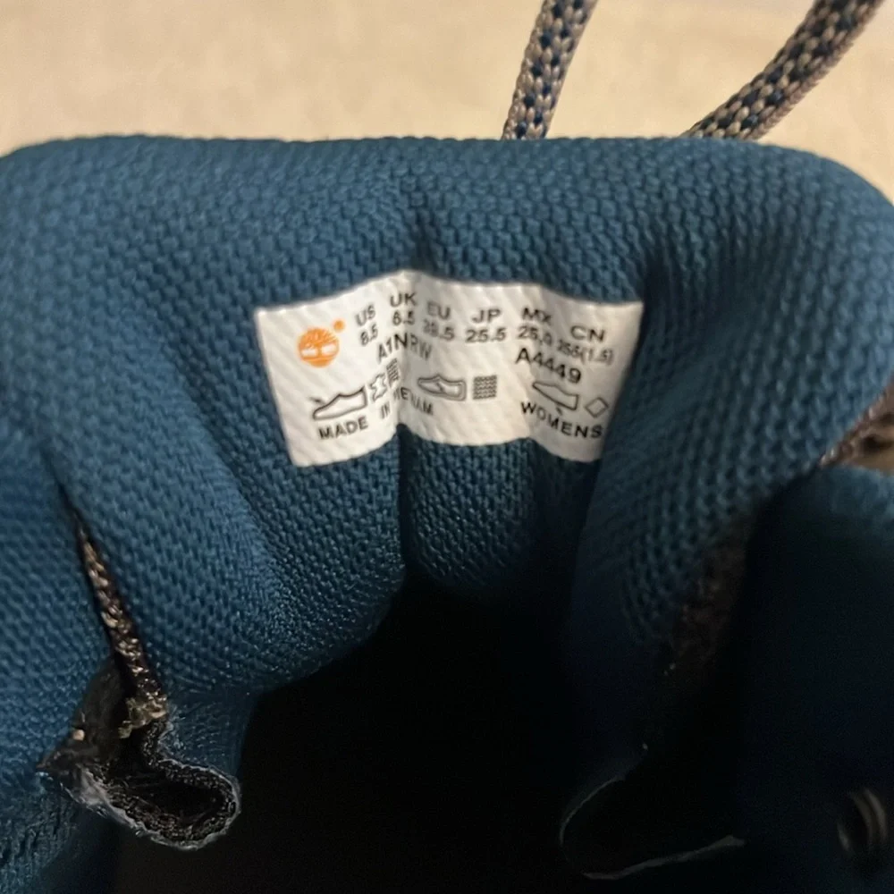 New Timberland MT. Maddsen Waterproof Mid Hiker - Size 8.5M - Picture 6 of 8